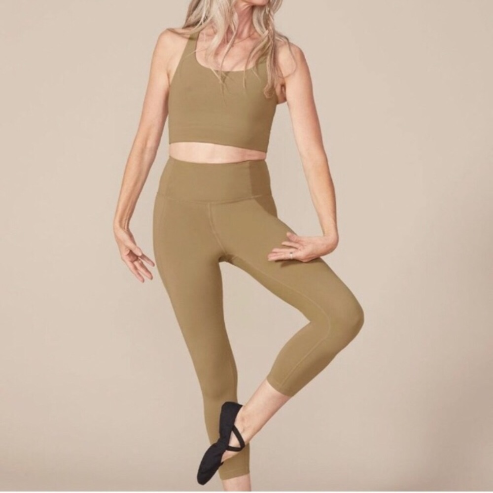 SET Girlfriend collective XXL workout bundle in Sand